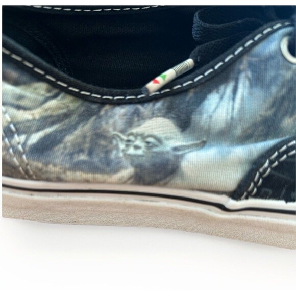 Star Wars X Vans Mens 7.5 Womans 9 Yoda Print Skater Sneakers - Picture 4 of 10